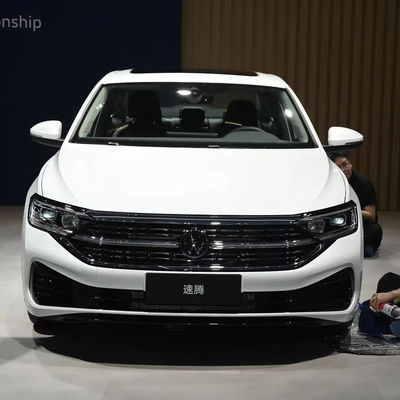 VW Sagitar 300TSI DSG Excellence Edition Gasoline Compact Vehicle 5-Seats Sleek Design