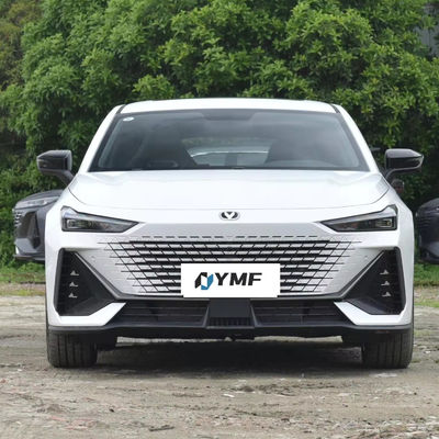2023 Changan UNI-V 1.5t Compact Sedan Medium and Large Car with 4-door Body Structure