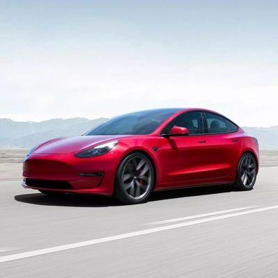 Tesla Model 3 Advanced Braking System and 70 KWh Battery Capacity for Electric Vehicle